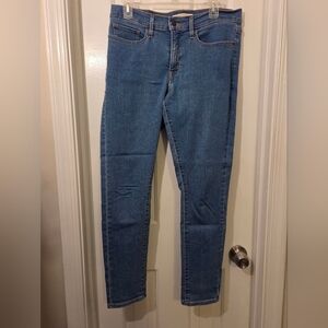 Levi's Women's 311 Shaping Skinny Jeans in Blue.  Size 31x30.